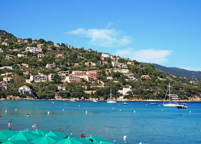 L'eden-5 By Interhome Apartment Le Lavandou